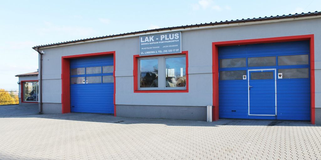 Fasada blacharni-lakierni Lak-Plus przy ul. Limbowej 3 w Gdańsku